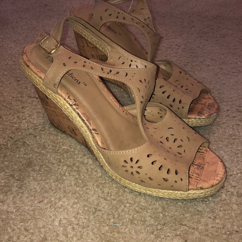 Tan Wedges
